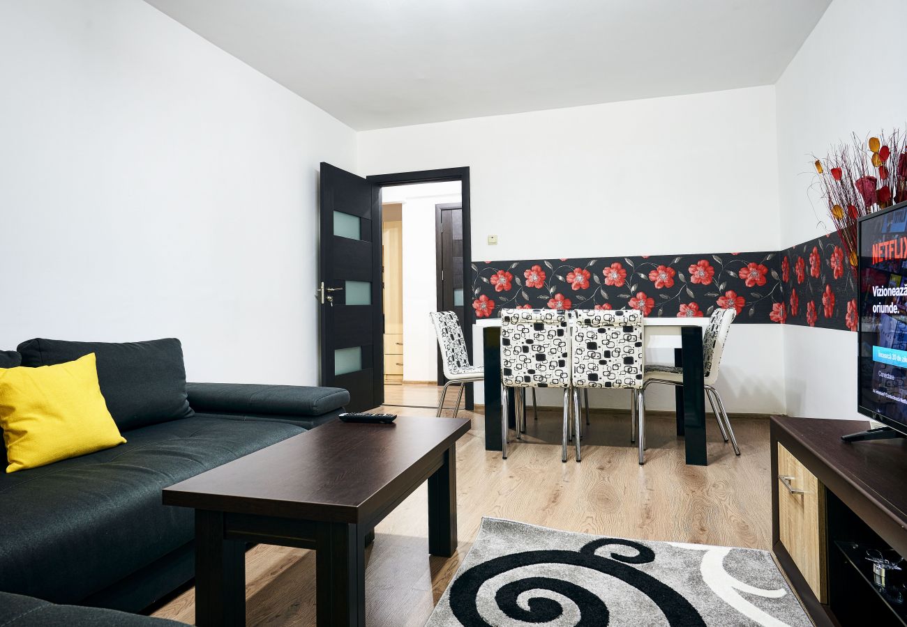 Apartment in Brasov - Equipped and Furnished Apartment with 2 bedrooms close to the center