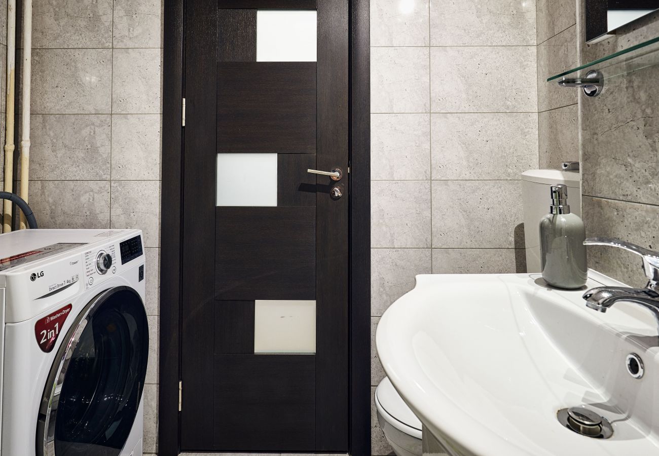 Apartment in Brasov - Equipped and Furnished Apartment with 2 bedrooms close to the center