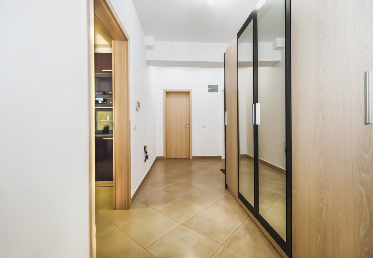 Studio in Brasov - Green Studio suite with balcony in Brasov