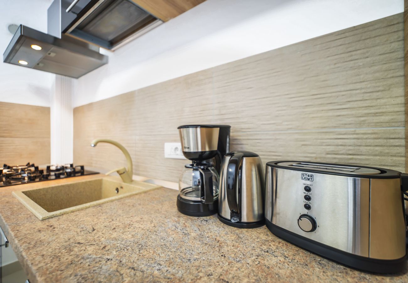 Studio in Brasov - Green Studio suite with balcony in Brasov