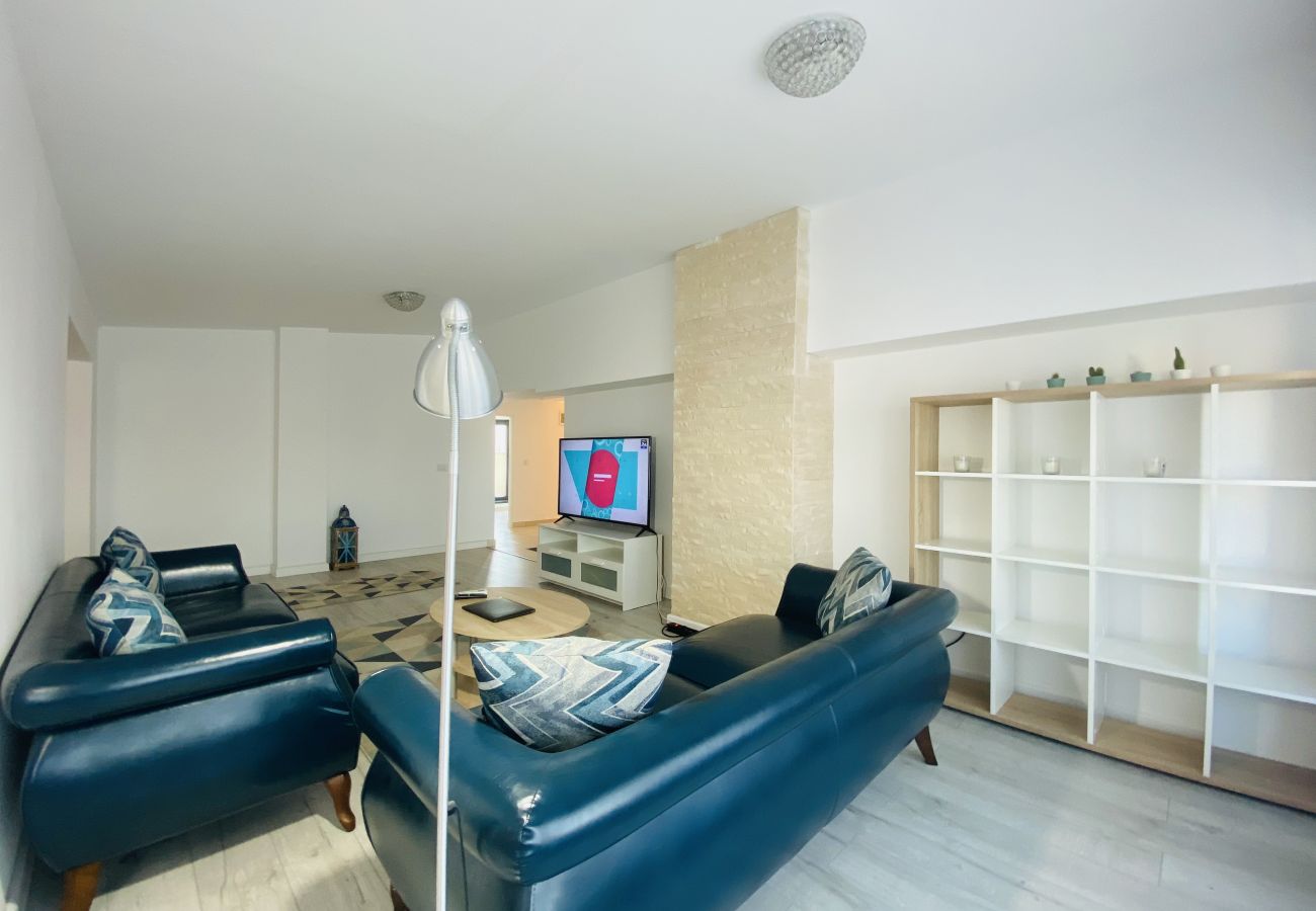 Apartment in Bucharest - Long term stay in modern and well designed 2 bedroom flat 