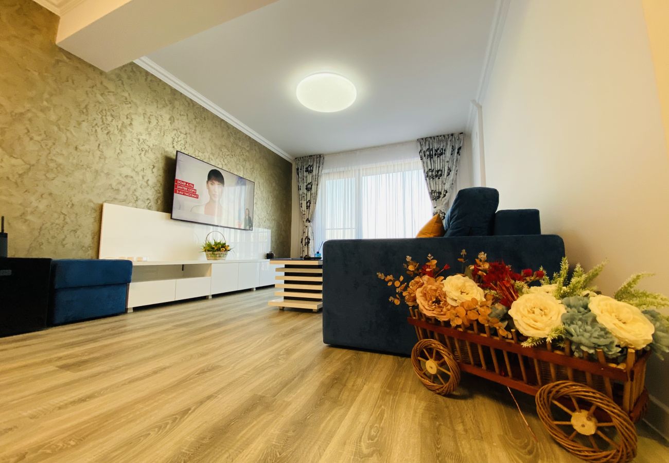 Apartment in Craiova - Two  Bedrooms with Balcony & Parking