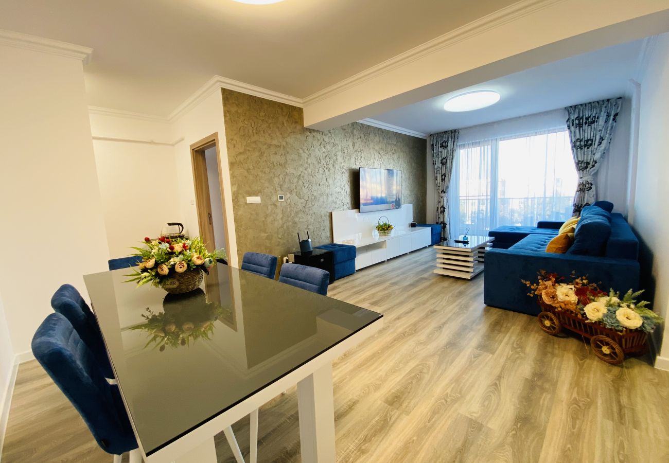 Apartment in Craiova - Two  Bedrooms with Balcony & Parking