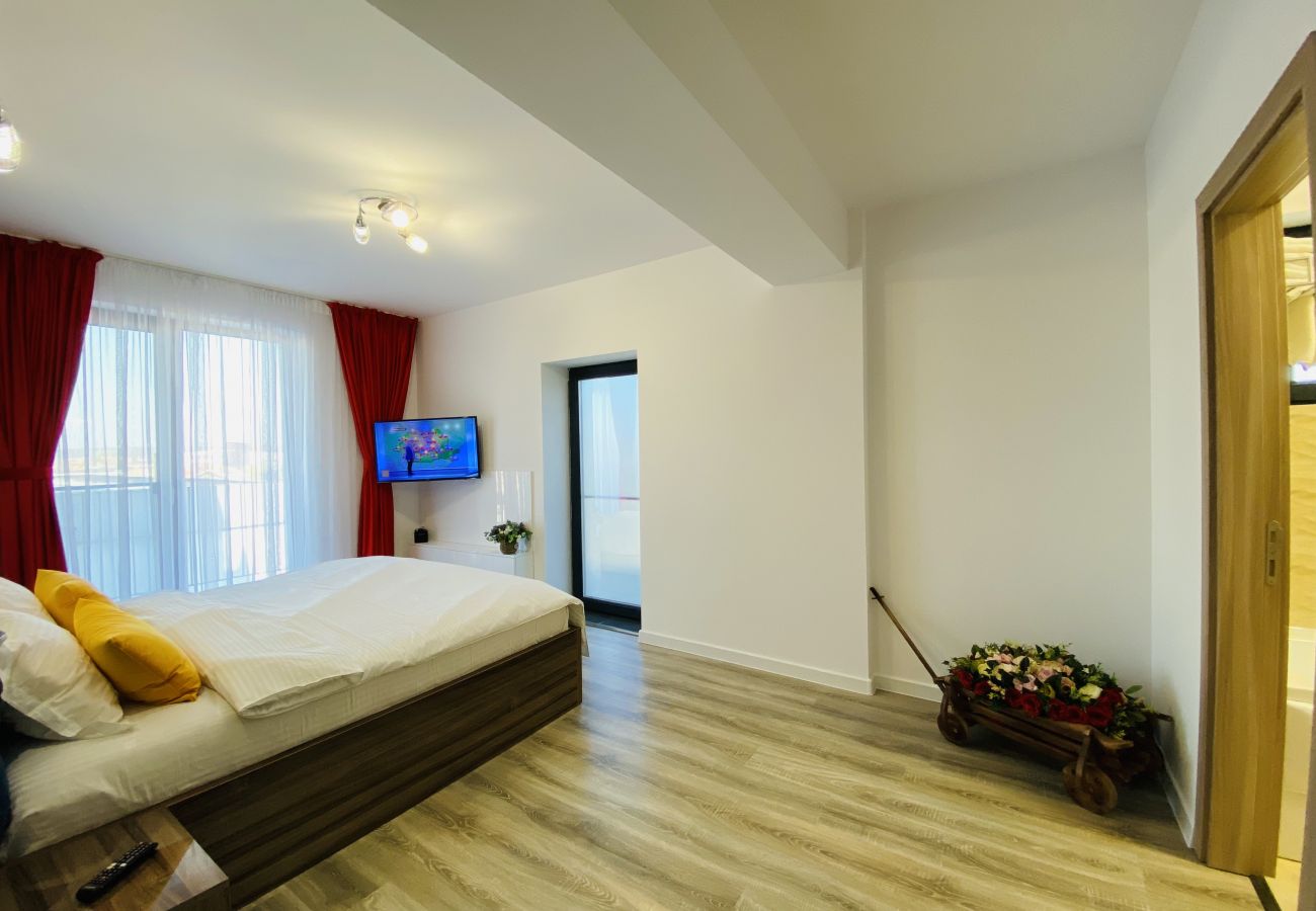 Apartment in Craiova - Two  Bedrooms with Balcony & Parking