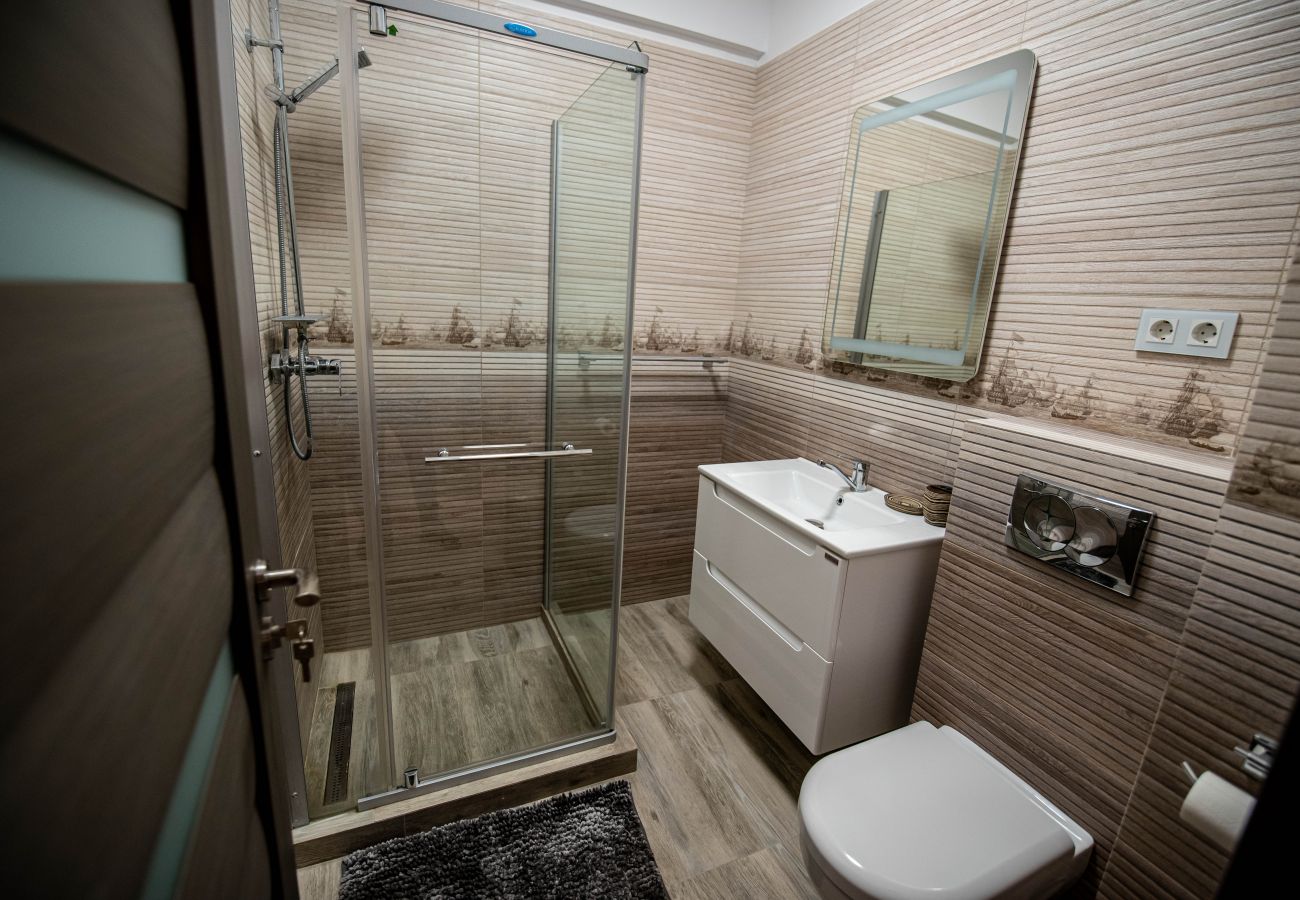 Apartment in Mamaia Nord - Charming flat by the sea
