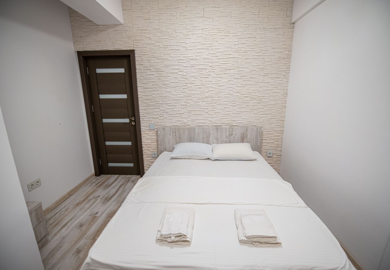 Apartment in Mamaia Nord - Charming flat by the sea