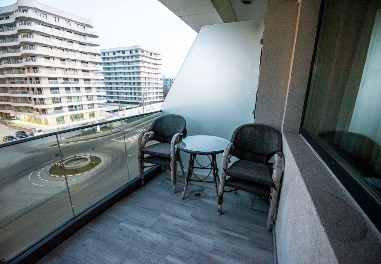 Apartment in Mamaia Nord - Charming flat by the sea