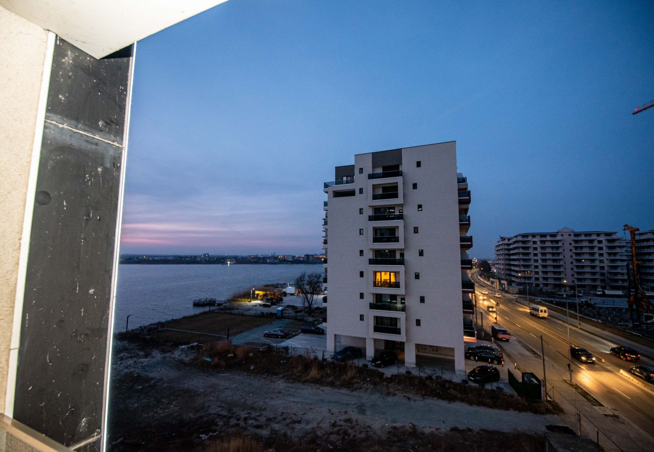 Apartment in Mamaia Nord - Charming flat by the sea