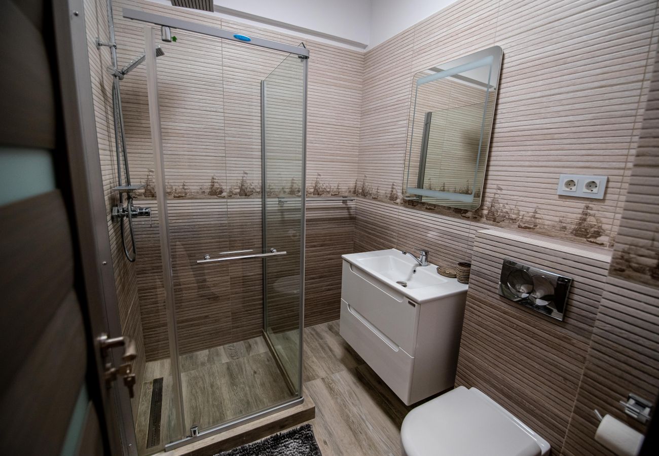Apartment in Mamaia Nord - Charming flat by the sea