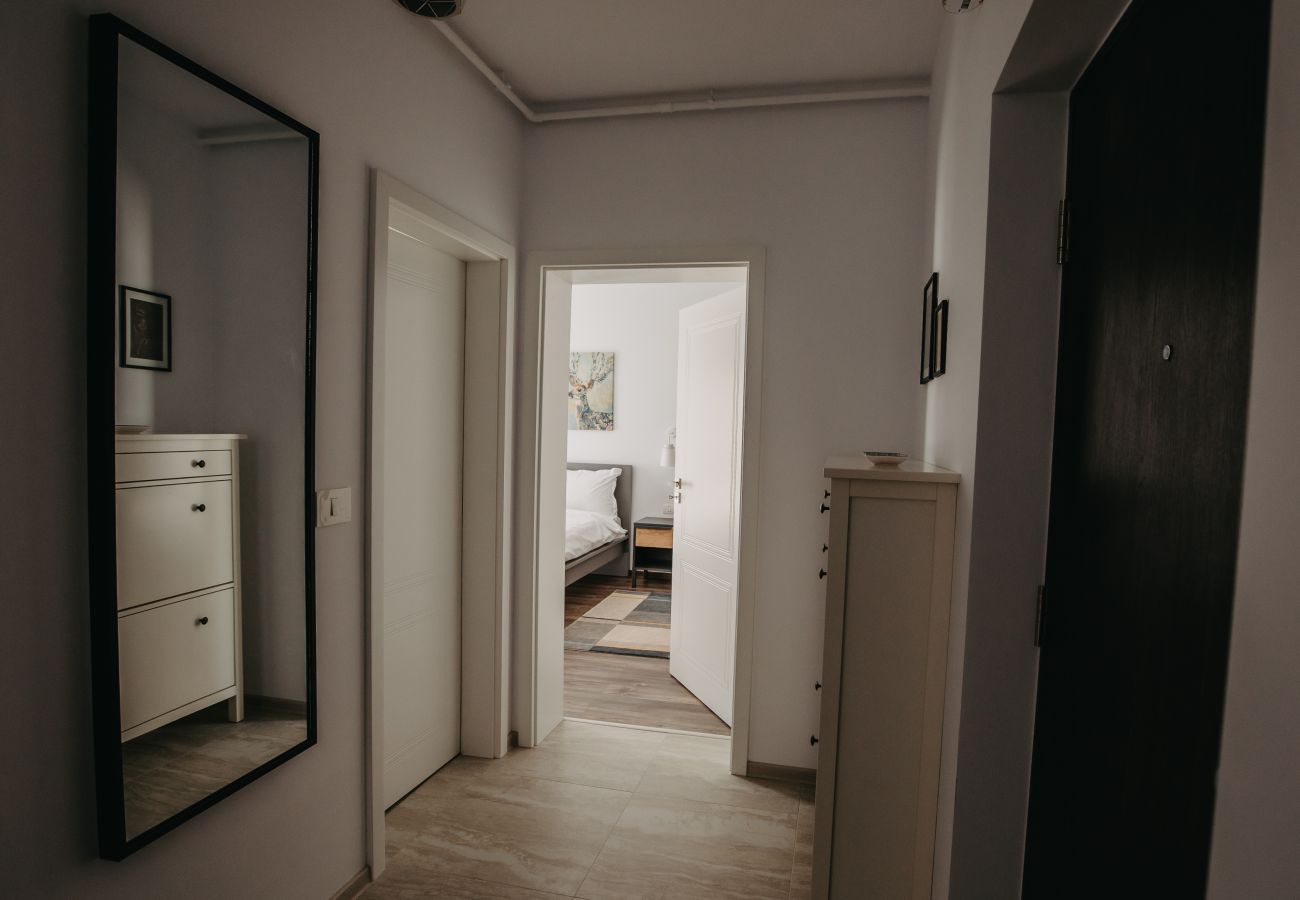 Apartment in Timisoara - Modern in new building with balcony & private parking