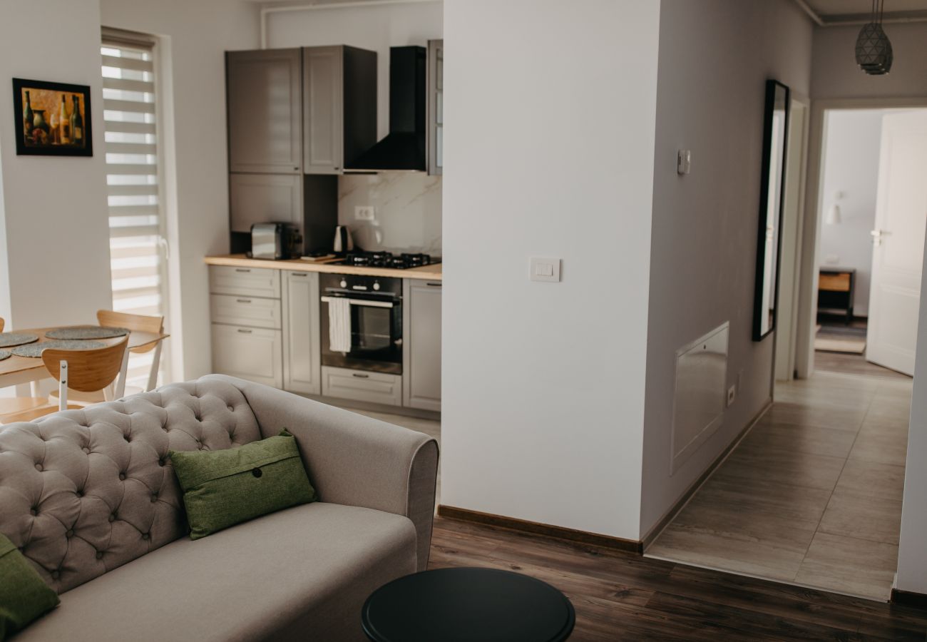 Apartment in Timisoara - Modern in new building with balcony & private parking