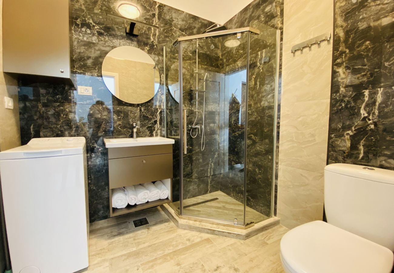 Apartment in Mamaia Nord - Delux Apartment in Tomis Villa Promenada