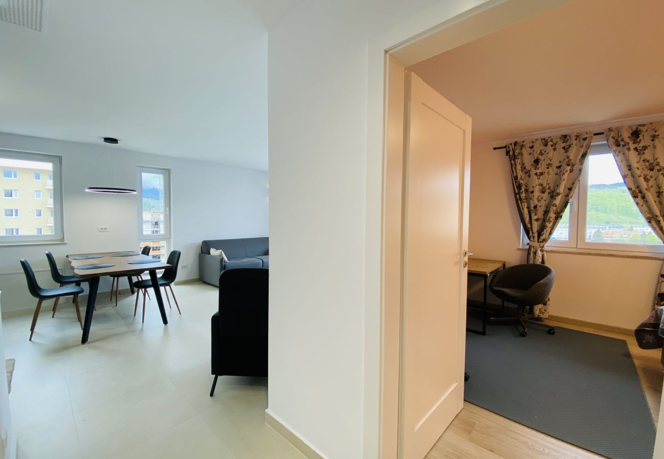 Apartment in Brasov - One Bedroom Apartment in Urban Plaza