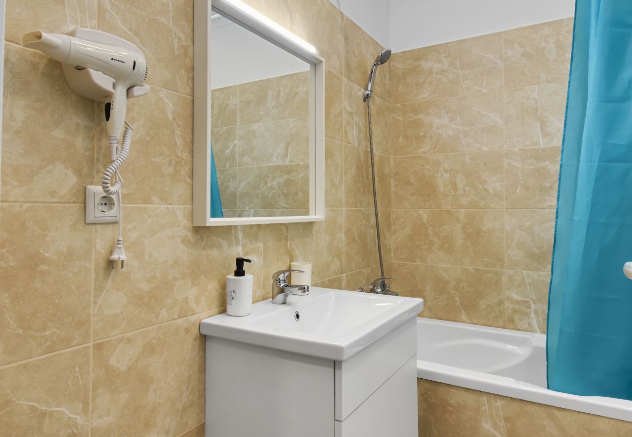 Studio in Chiajna -  Cozy Studio in Militari Residence 