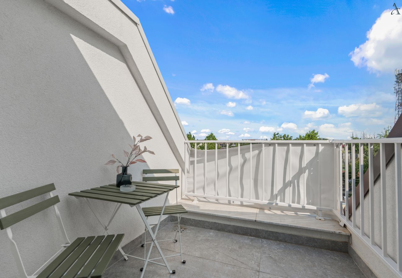Villa in Otopeni - DA VINCI HOUSES – Stay a While or Stay Forever