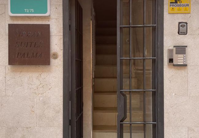 Entrance of the Urban Palma holiday apartments