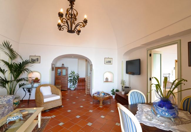 House in Praiano - Casa Elena - In the center of Praiano, Parking & Panoramic Hot tub House in Praiano - Casa Elena - In the center of Praiano, Parking & Panoramic Hot tub