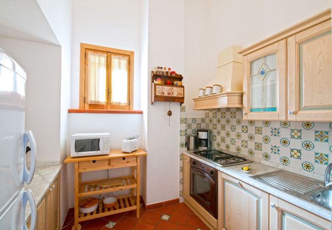 House in Praiano - Casa Elena - In the center of Praiano, Parking & Panoramic Hot tub House in Praiano - Casa Elena - In the center of Praiano, Parking & Panoramic Hot tub