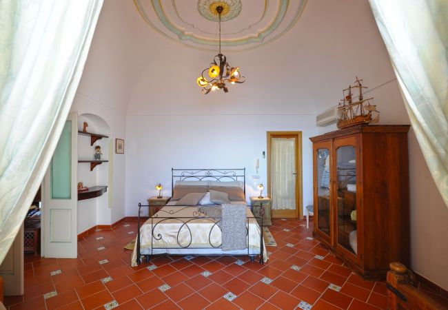 House in Praiano - Casa Elena - In the center of Praiano, Parking & Panoramic Hot tub House in Praiano - Casa Elena - In the center of Praiano, Parking & Panoramic Hot tub