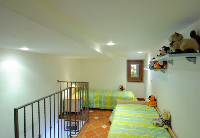 House in Praiano - Casa Elena - In the center of Praiano, Parking & Panoramic Hot tub House in Praiano - Casa Elena - In the center of Praiano, Parking & Panoramic Hot tub