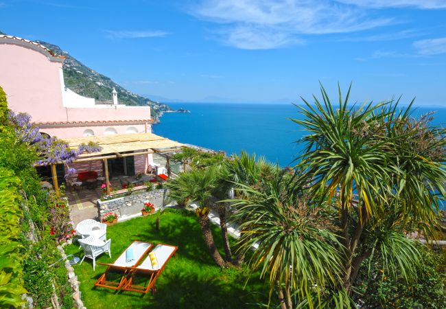 House in Praiano - Casale Fralisa - Marvelous terrace and hot tub with sea view