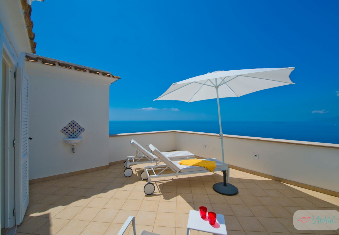 Villa in Praiano - Villa Imperati - Splendid villa with private pool overlooking the sea