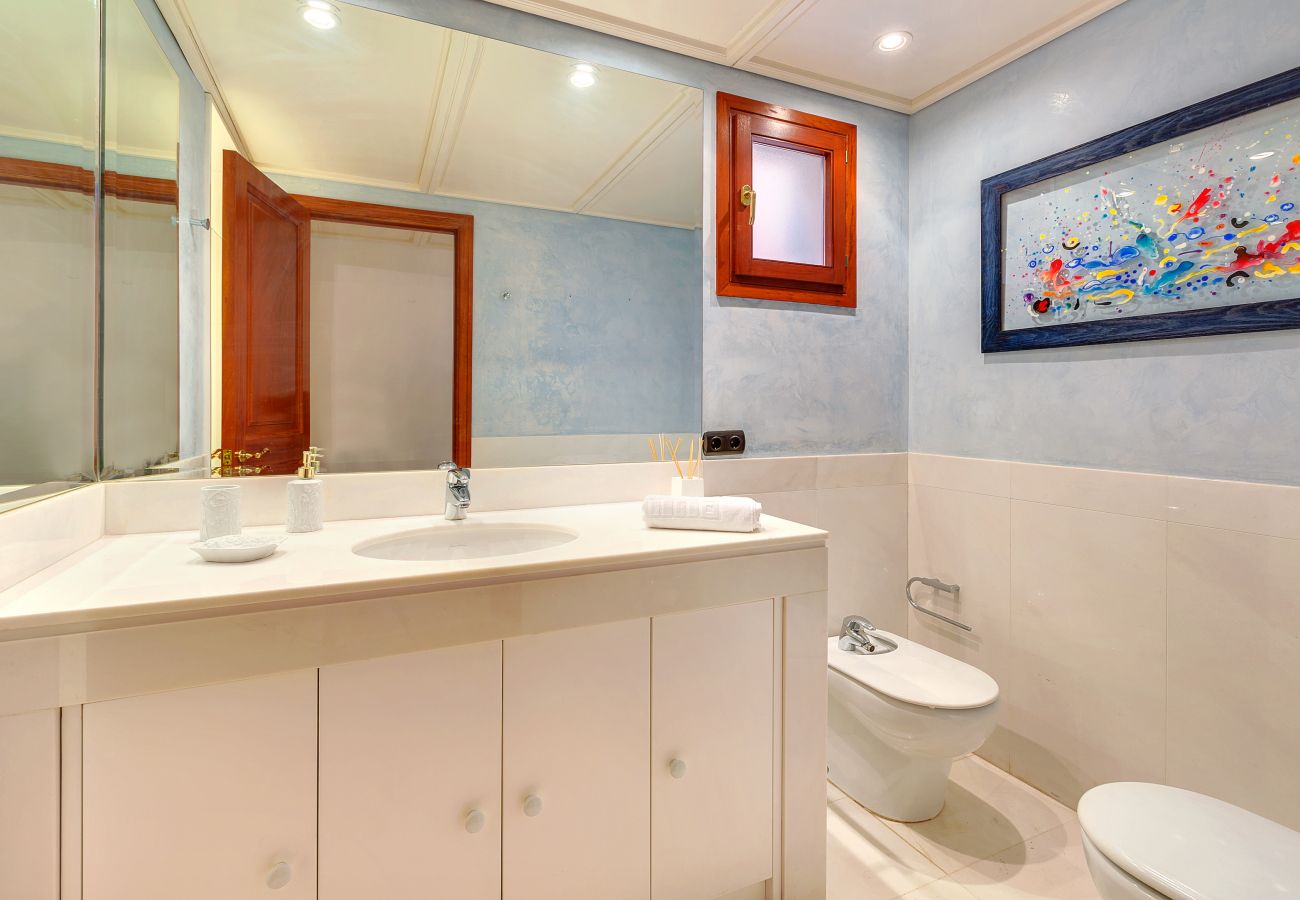 Guest bathroom with a bidet.