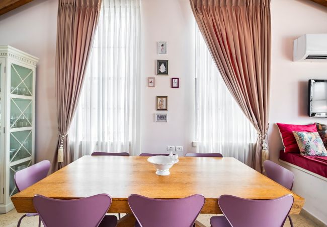 Apartment in Tel Aviv - Jaffa - MAMAD, Penthouse & Jacuzzi in Neve Tzedek by FeelHome Apartment in Tel Aviv - Jaffa - MAMAD, Penthouse & Jacuzzi in Neve Tzedek by FeelHome