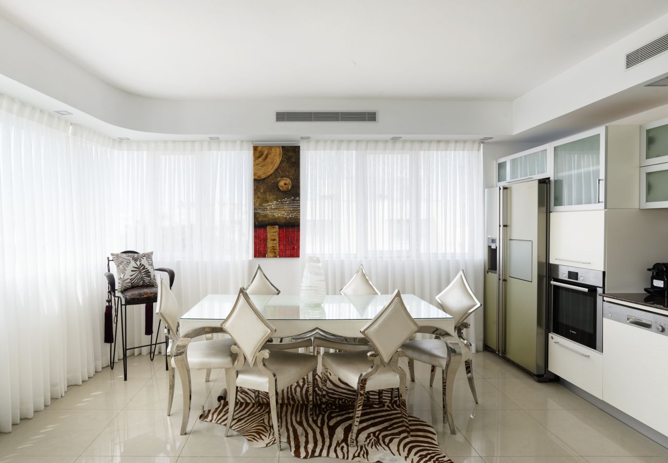 Apartment in Tel Aviv - Jaffa - Penthouse with Terrace & Panoramic View by FeelHome