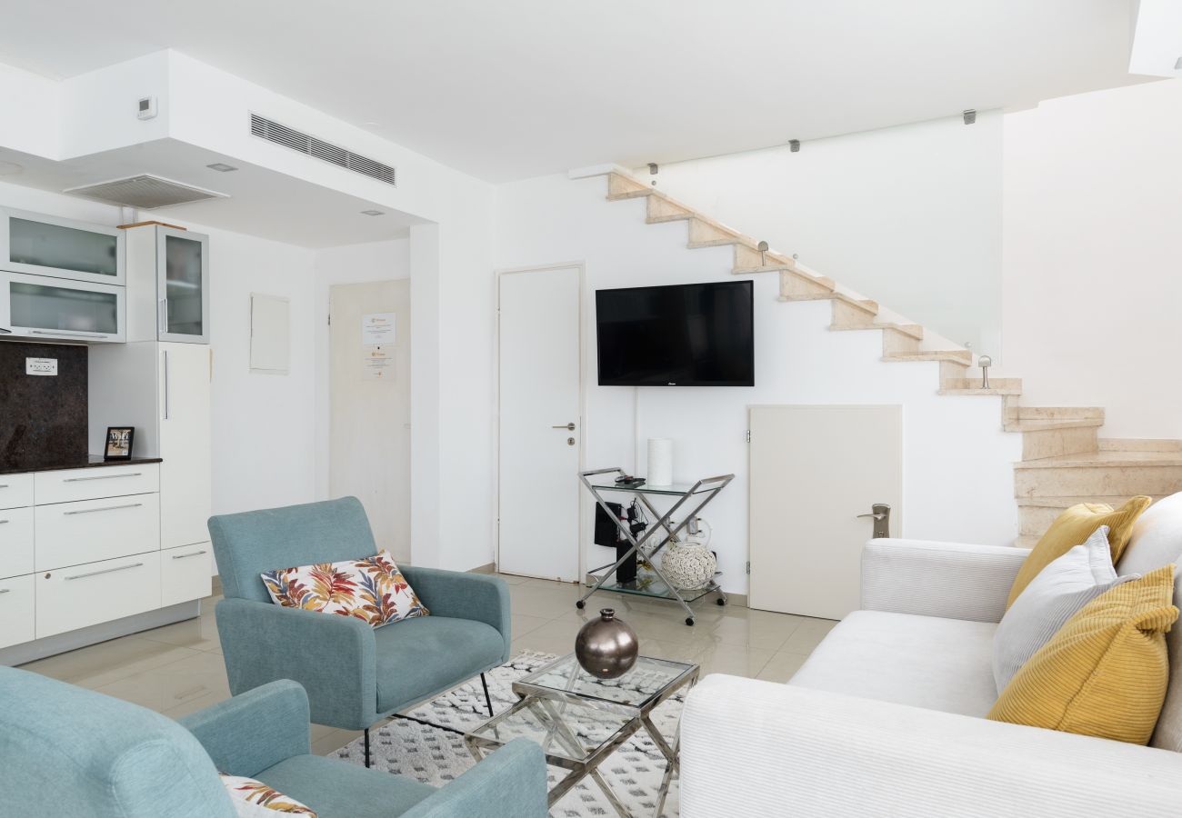 Apartment in Tel Aviv - Jaffa - Penthouse with Terrace & Panoramic View by FeelHome