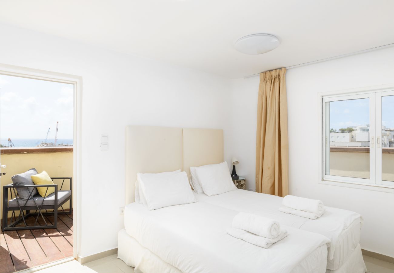 Apartment in Tel Aviv - Jaffa - Penthouse with Terrace & Panoramic View by FeelHome