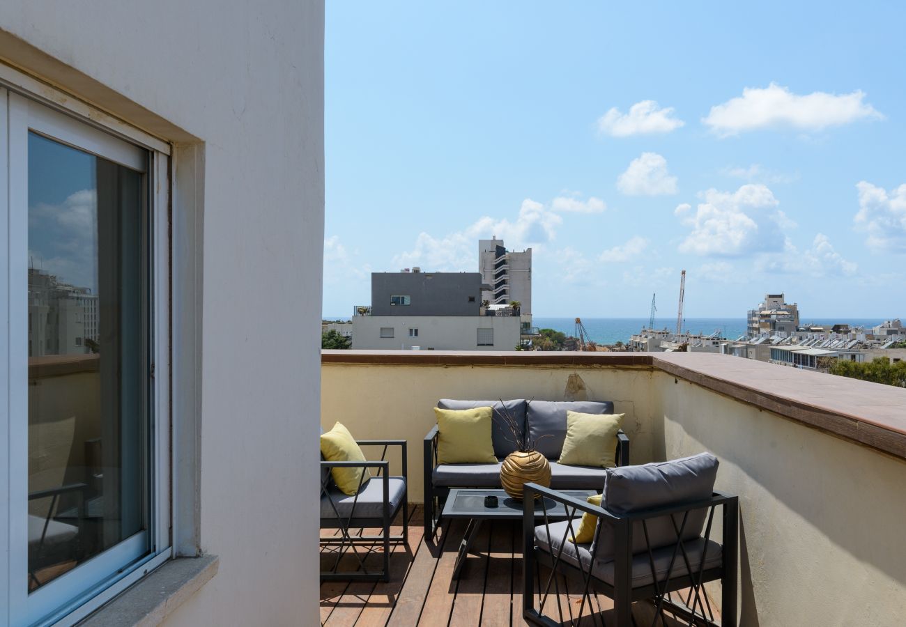 Apartment in Tel Aviv - Jaffa - Penthouse with Terrace & Panoramic View by FeelHome