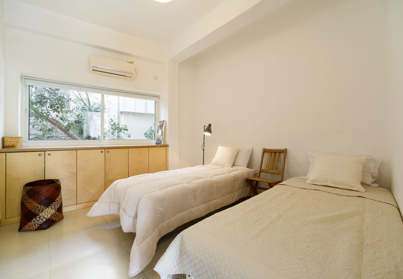 Apartment in Tel Aviv - Jaffa - Magnificent 2BR, Gordon Beach/Frishman