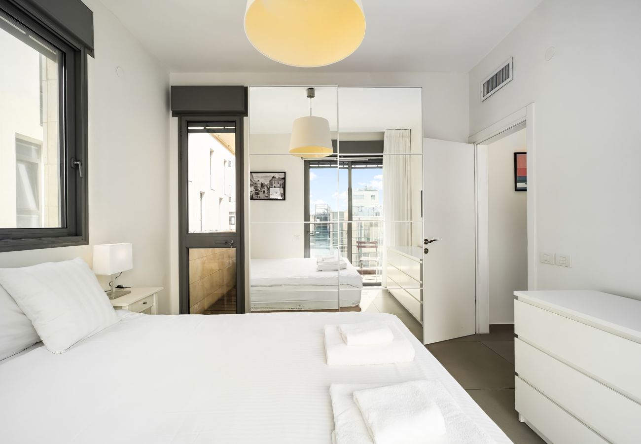 Apartment in Tel Aviv - Jaffa - MAMAD Beach & City Center with Sea View by FeelHome
