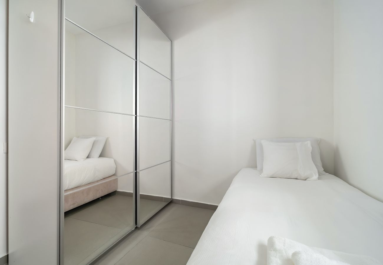Apartment in Tel Aviv - Jaffa - MAMAD Beach & City Center with Sea View by FeelHome