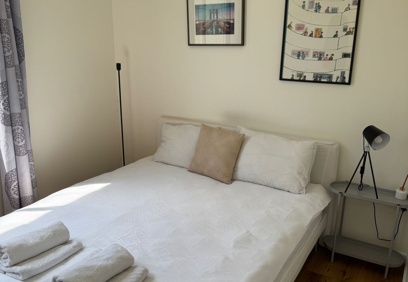Apartment in Tel Aviv - Jaffa - Lovely 2BR with Balcony at Gordon Beach by FeelHome