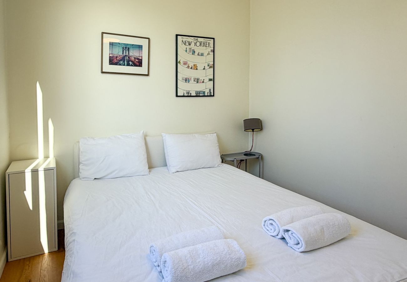 Apartment in Tel Aviv - Jaffa - Lovely 2BR with Balcony at Gordon Beach by FeelHome