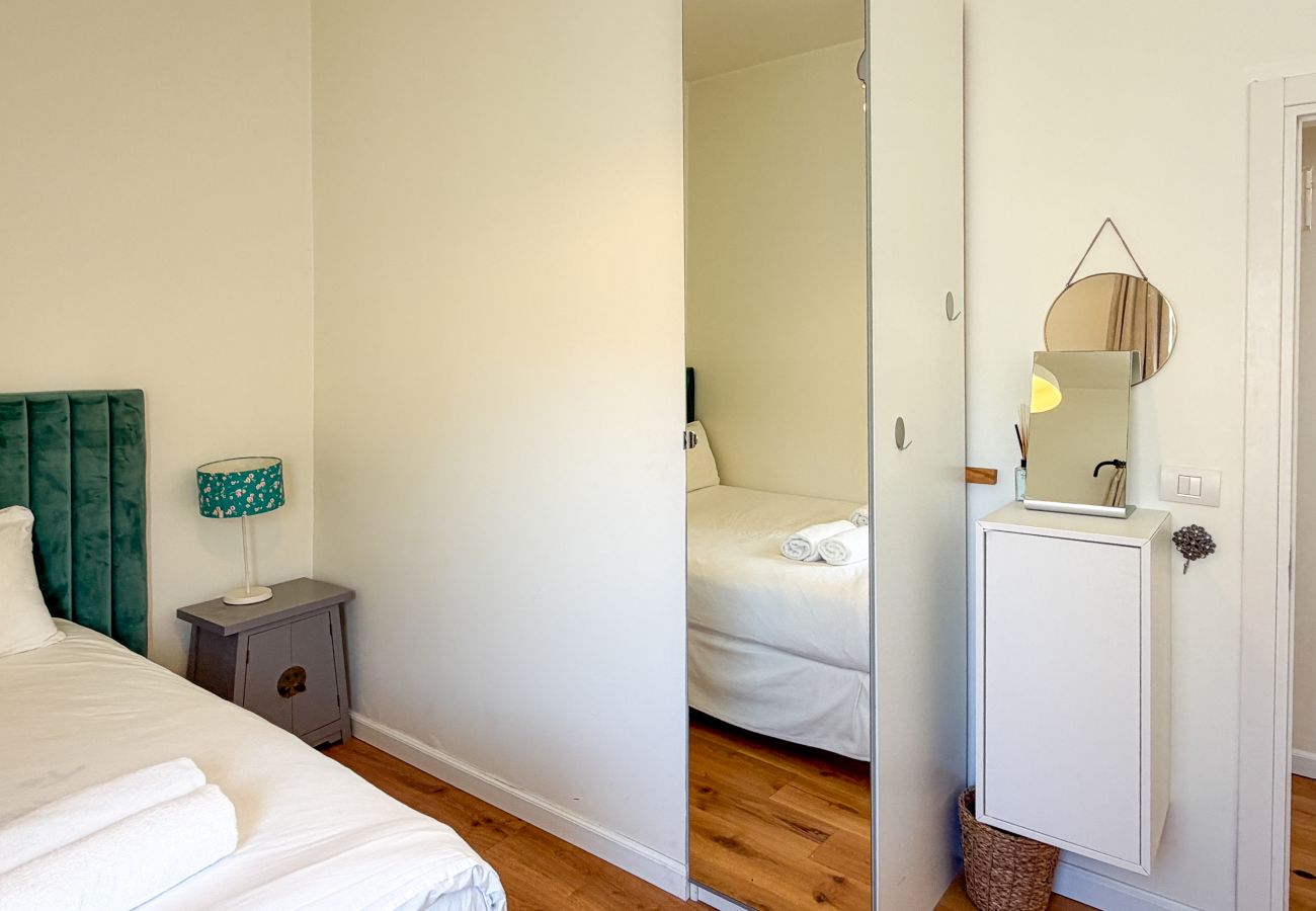 Apartment in Tel Aviv - Jaffa - Lovely 2BR with Balcony at Gordon Beach by FeelHome