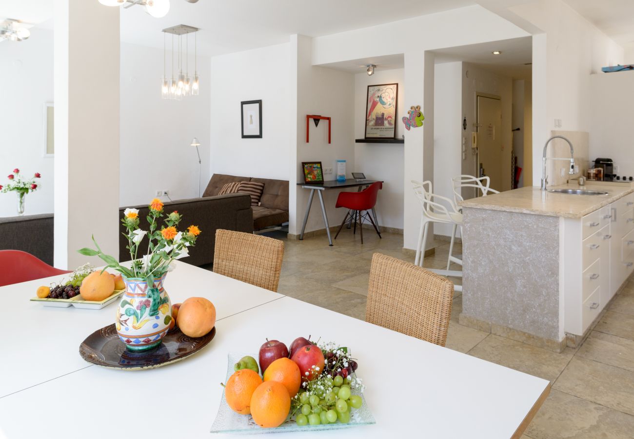 Apartment in Tel Aviv - Jaffa - Penthouse & Terrace near Hilton by FeelHome