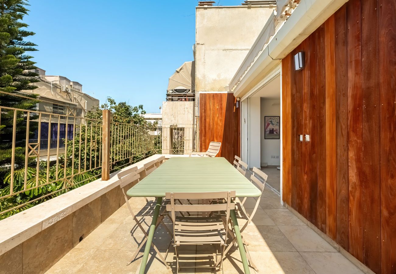 Apartment in Tel Aviv - Jaffa - Beach Penthouse & Terrace near Hilton by FeelHome