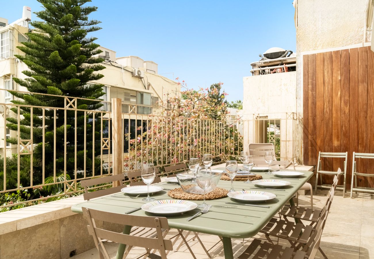 Apartment in Tel Aviv - Jaffa - Beach Penthouse & Terrace near Hilton by FeelHome