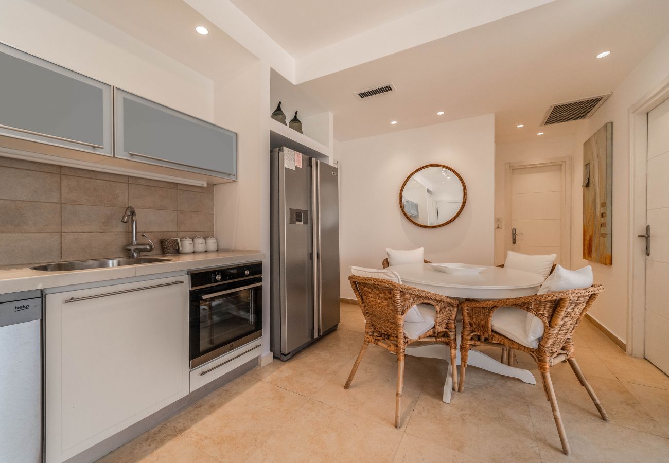 Apartment in Tel Aviv - Jaffa - Old North Comfort with Balcony by FeelHome