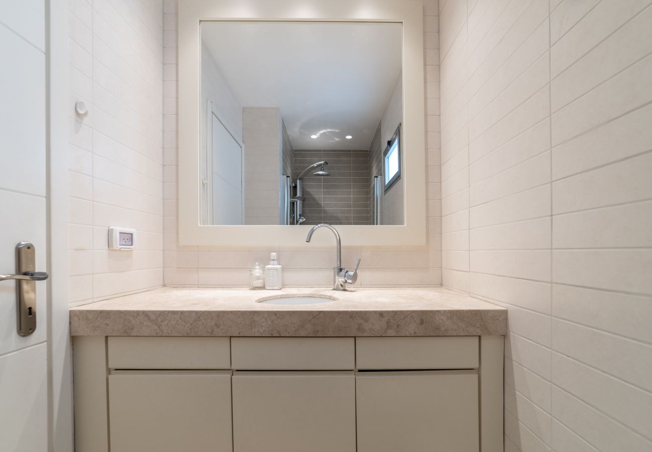 Apartment in Tel Aviv - Jaffa - Old North Comfort with Balcony by FeelHome
