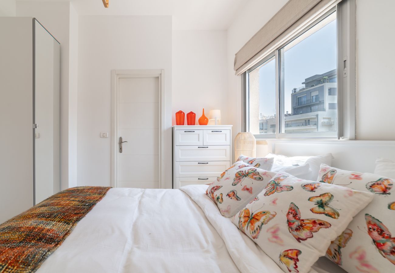 Apartment in Tel Aviv - Jaffa - Old North Comfort with Balcony by FeelHome