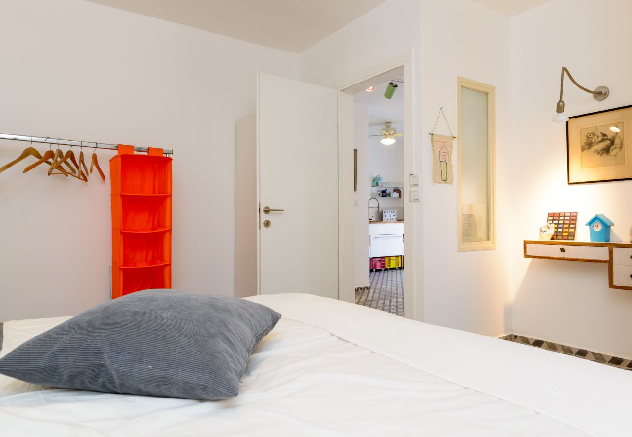 Apartment in Tel Aviv - Jaffa - Vintage & Chic with Patio by FeelHome