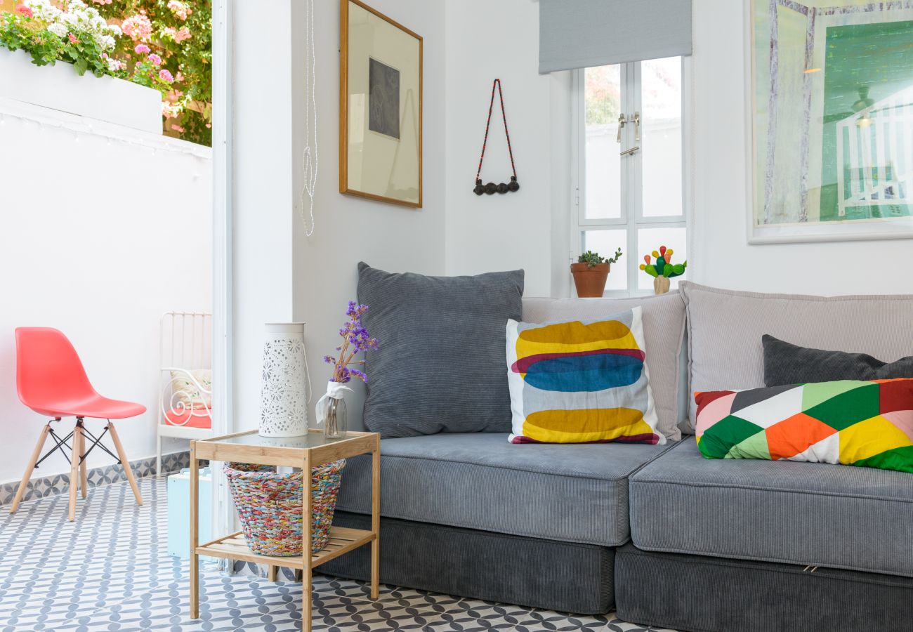 Apartment in Tel Aviv - Jaffa - Vintage & Chic with Patio by FeelHome