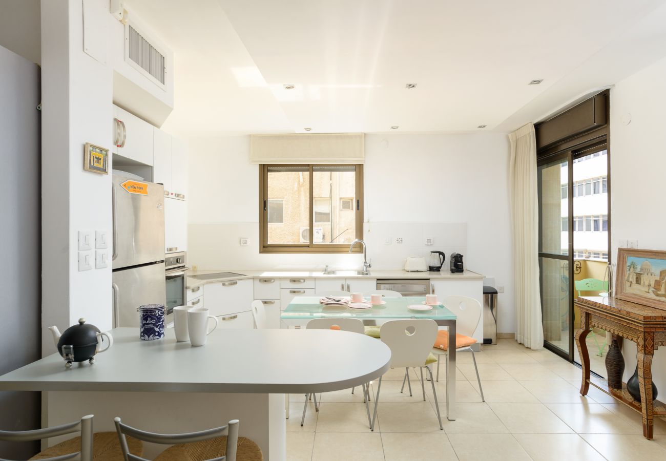 Apartment in Tel Aviv - Jaffa - Cosy Hideaway steps from Beach by FeelHome
