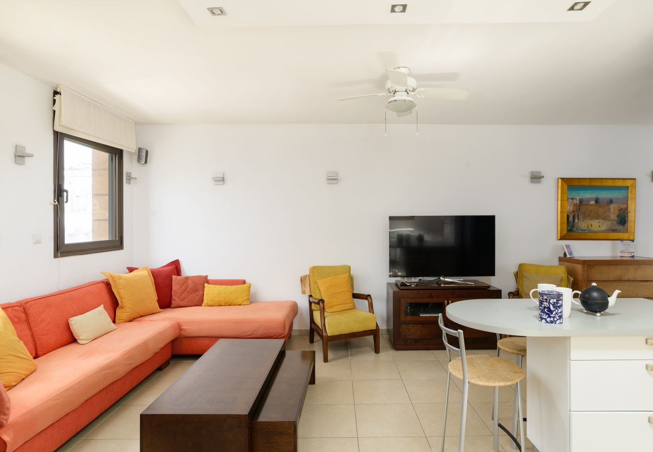 Apartment in Tel Aviv - Jaffa - Cosy Hideaway steps from Beach by FeelHome