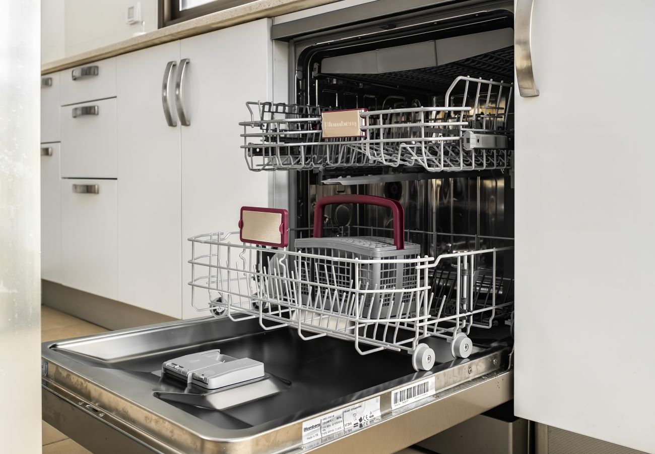 Apartment in Tel Aviv - Jaffa - MAMAD Cosy Hideaway steps from Beach by FeelHome