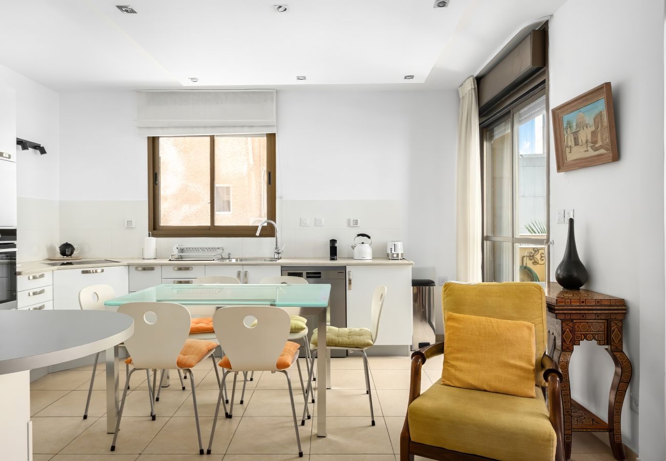 Apartment in Tel Aviv - Jaffa - MAMAD Cosy Hideaway steps from Beach by FeelHome